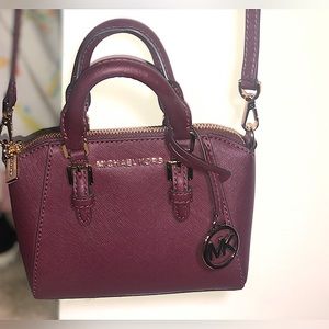 Michael Kors Giftables Ciara XS Mini Crossbody